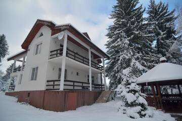 Фото номера Дом с 4 спальнями Виллы Privilegio 148 Sâmbăta г. Сымбэта-де-Сус 44
