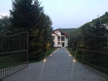 Фото номера Дом с 4 спальнями Виллы Privilegio 148 Sâmbăta г. Сымбэта-де-Сус 57
